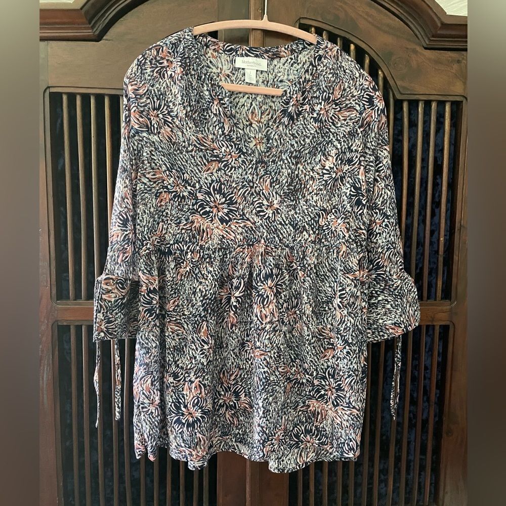 Free with purchase 🛍️Motherhood tunic